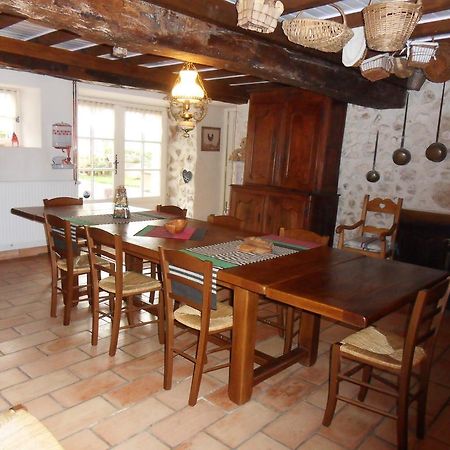 L'Estapade Des Tourelons Bed and Breakfast Saint-Jean-en-Royans Exteriör bild