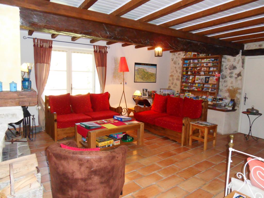 L'Estapade Des Tourelons Bed and Breakfast Saint-Jean-en-Royans Exteriör bild